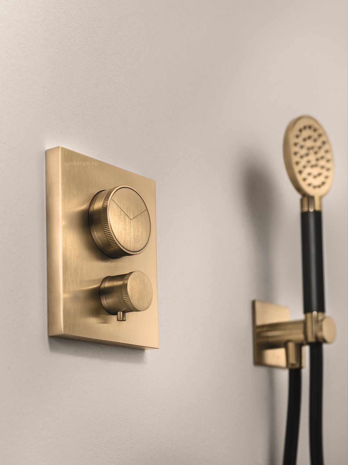 PUSH SQUARE CORE термостат для душа на 3 потока встраиваемый Almar E176683.HB латунь брашированная