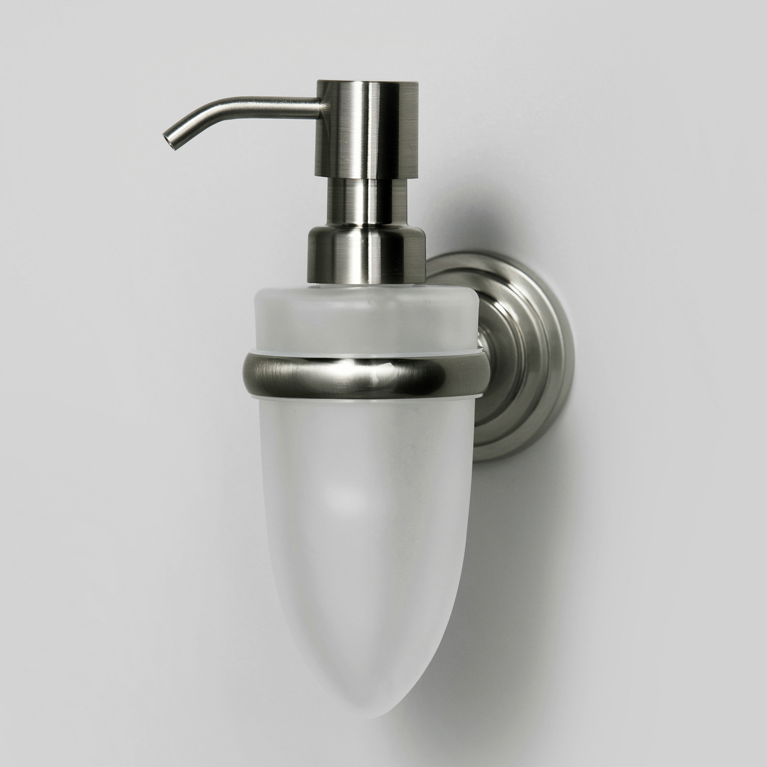 Ammer K-7099 Дозатор для жидкого мыла Размеры (Ш/В/Г): 7х18,5х12,5 см